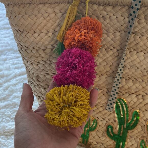 Straw Oversized Sequin Cactus 🌵Colorful Straw Pom Pom Accents Tote - Picture 11 of 11